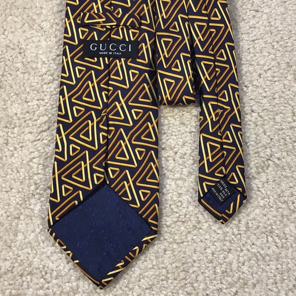 New, never worn Gucci made in Italy - Picture 4 of 8